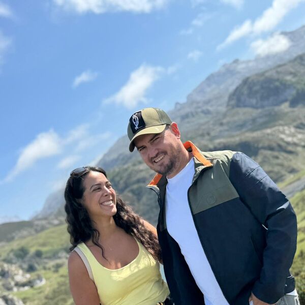 Suárez y Sara en los Lagos de Covadonga, Asturias